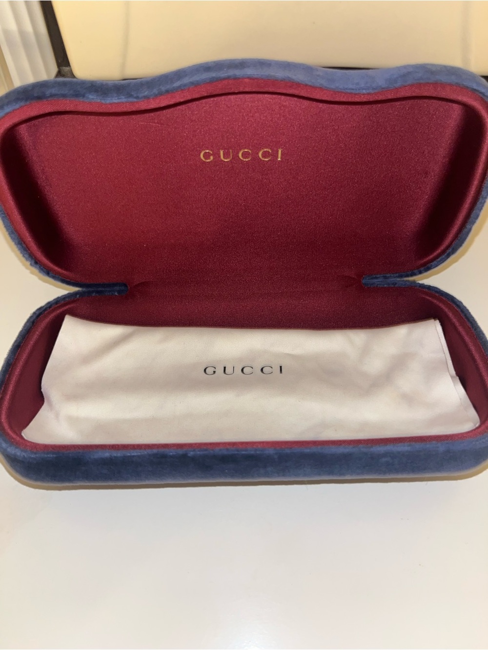 Gucci Oversized Square Black Sunglasses w/ Original Velvet Case - Picture 4 of 5